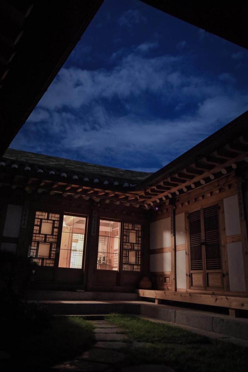 Cheong Yeon Jae Hanok Hotel Seul Exterior foto